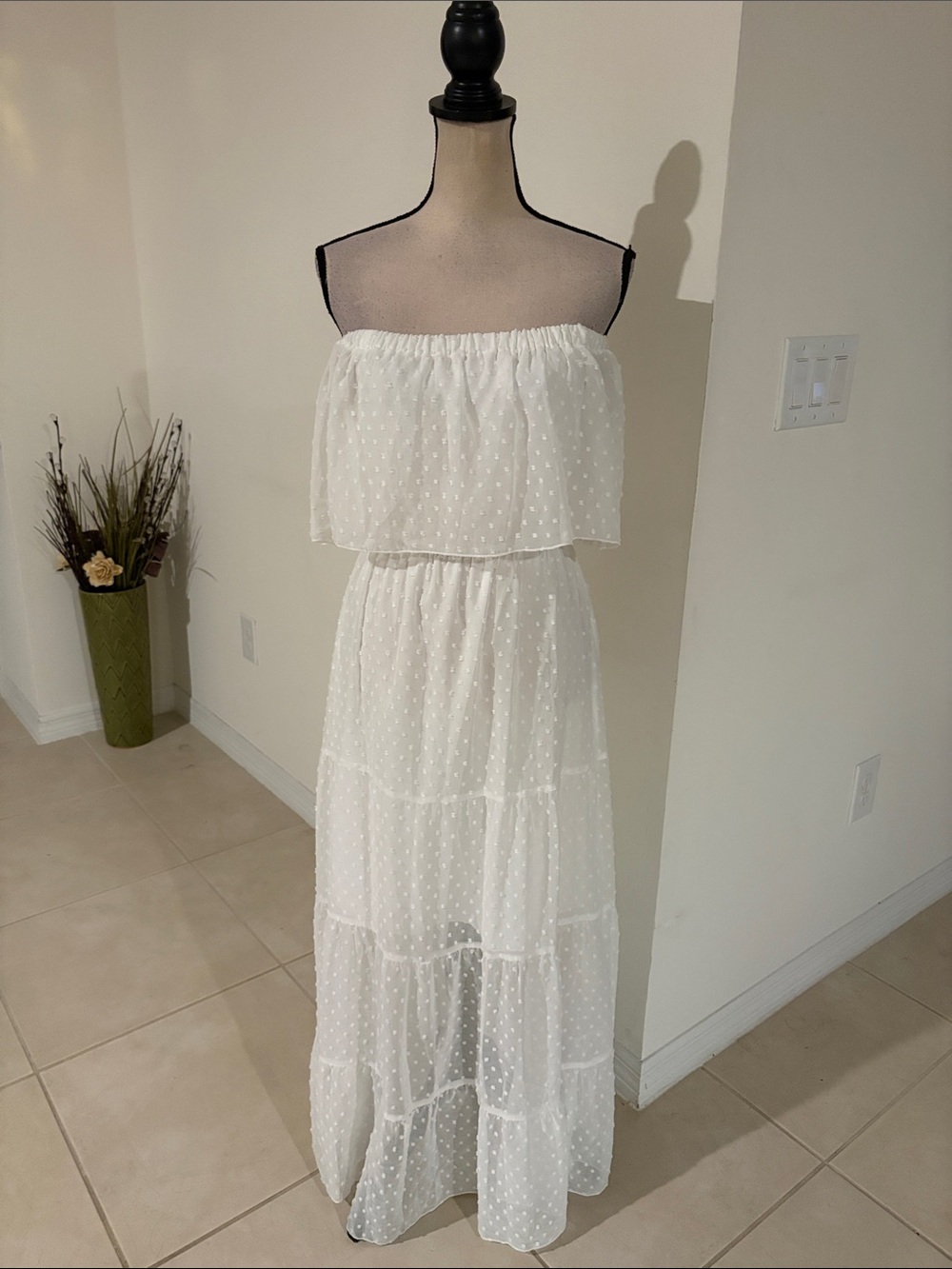 NWOT small Swiss dot off shoulder dress 1924 - Picture 2 of 7
